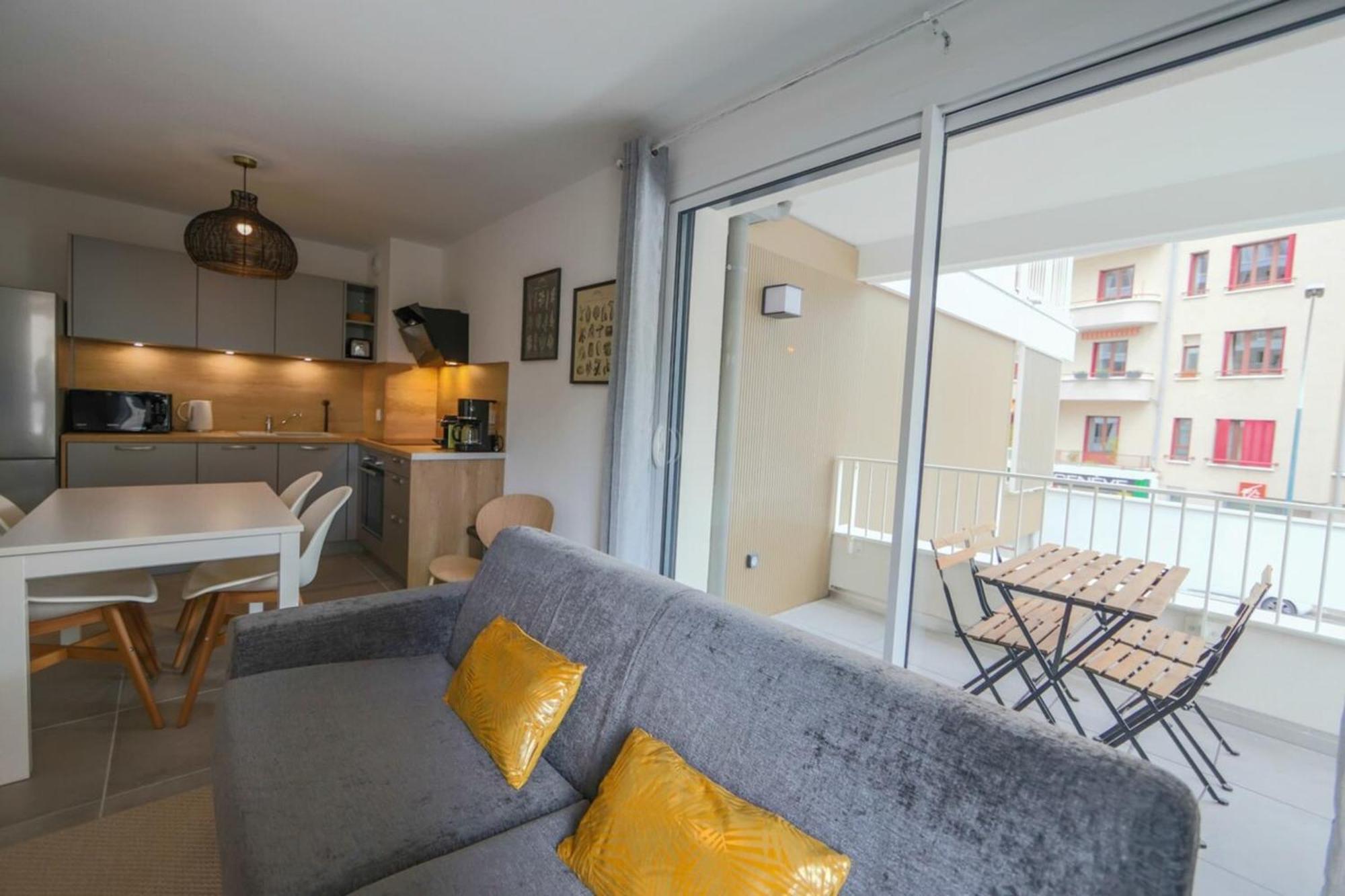 Le Romain - 1-Bedroom With Private Garage Annecy Esterno foto