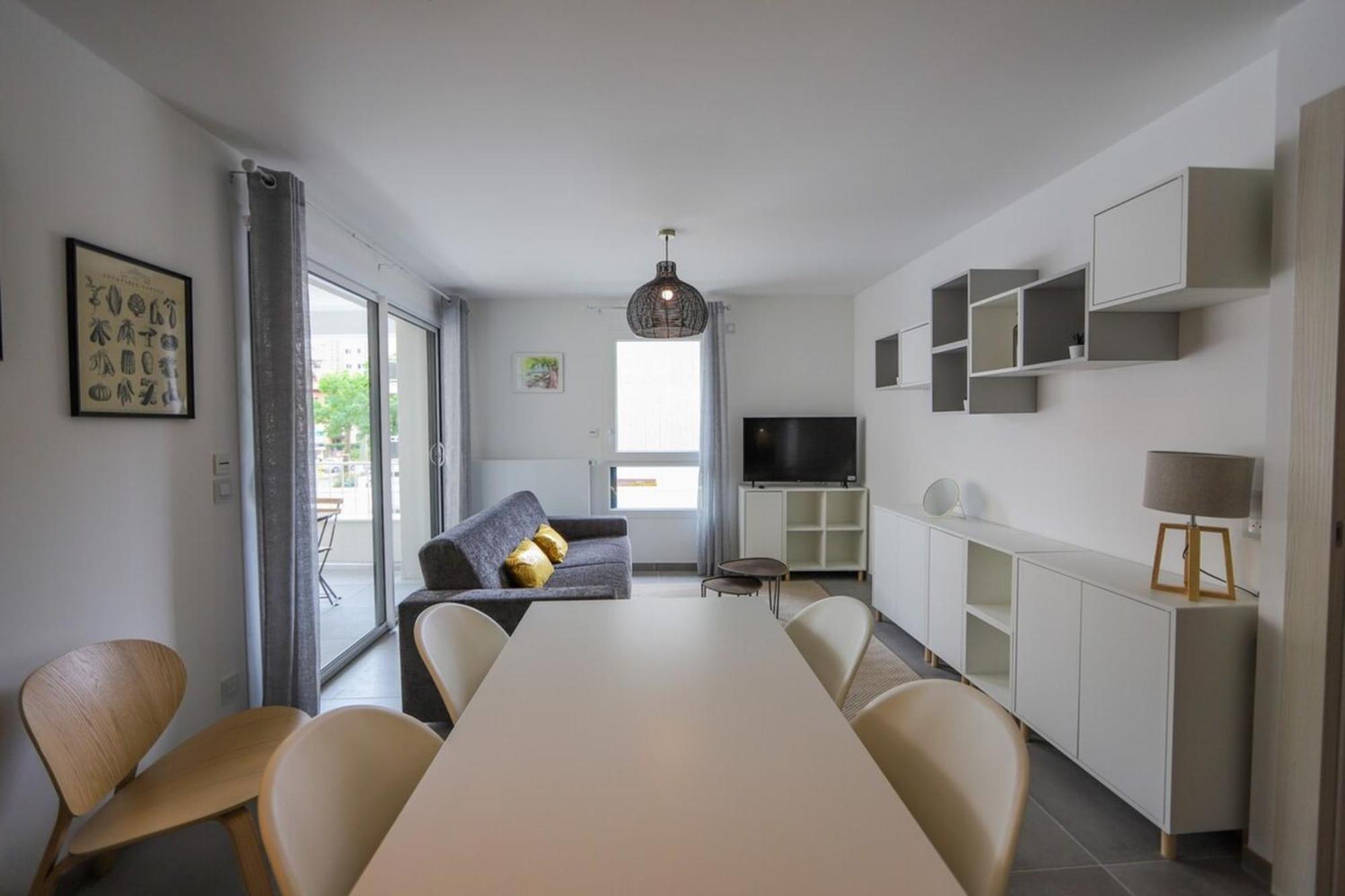 Le Romain - 1-Bedroom With Private Garage Annecy Esterno foto