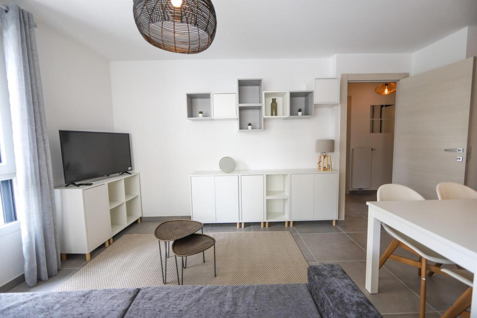 Le Romain - 1-Bedroom With Private Garage Annecy Esterno foto